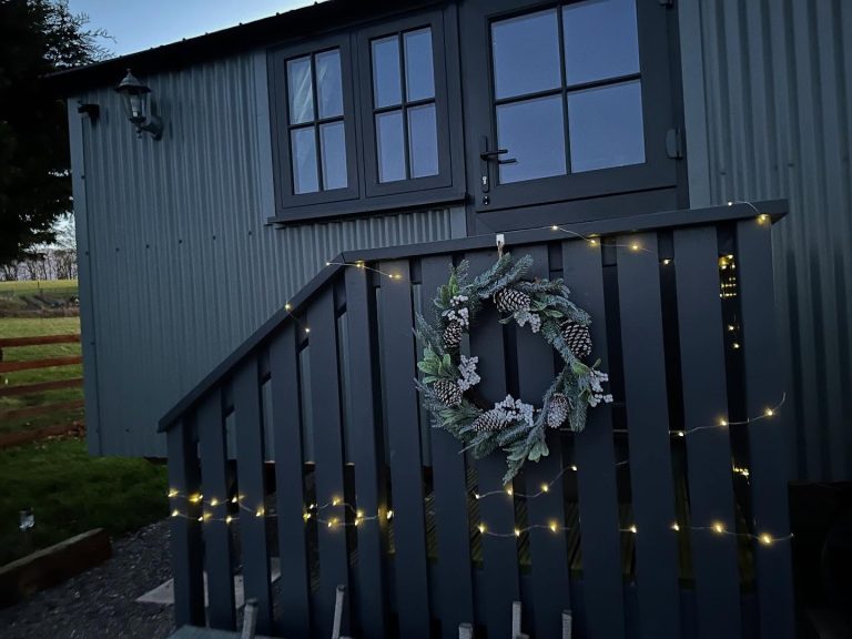 Instagram post from herdiehideaway. This post is in position 15.